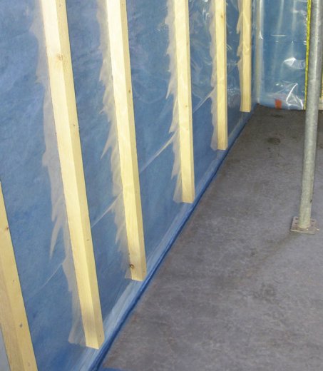 plastfolie mot betong tätat med Primur rulle